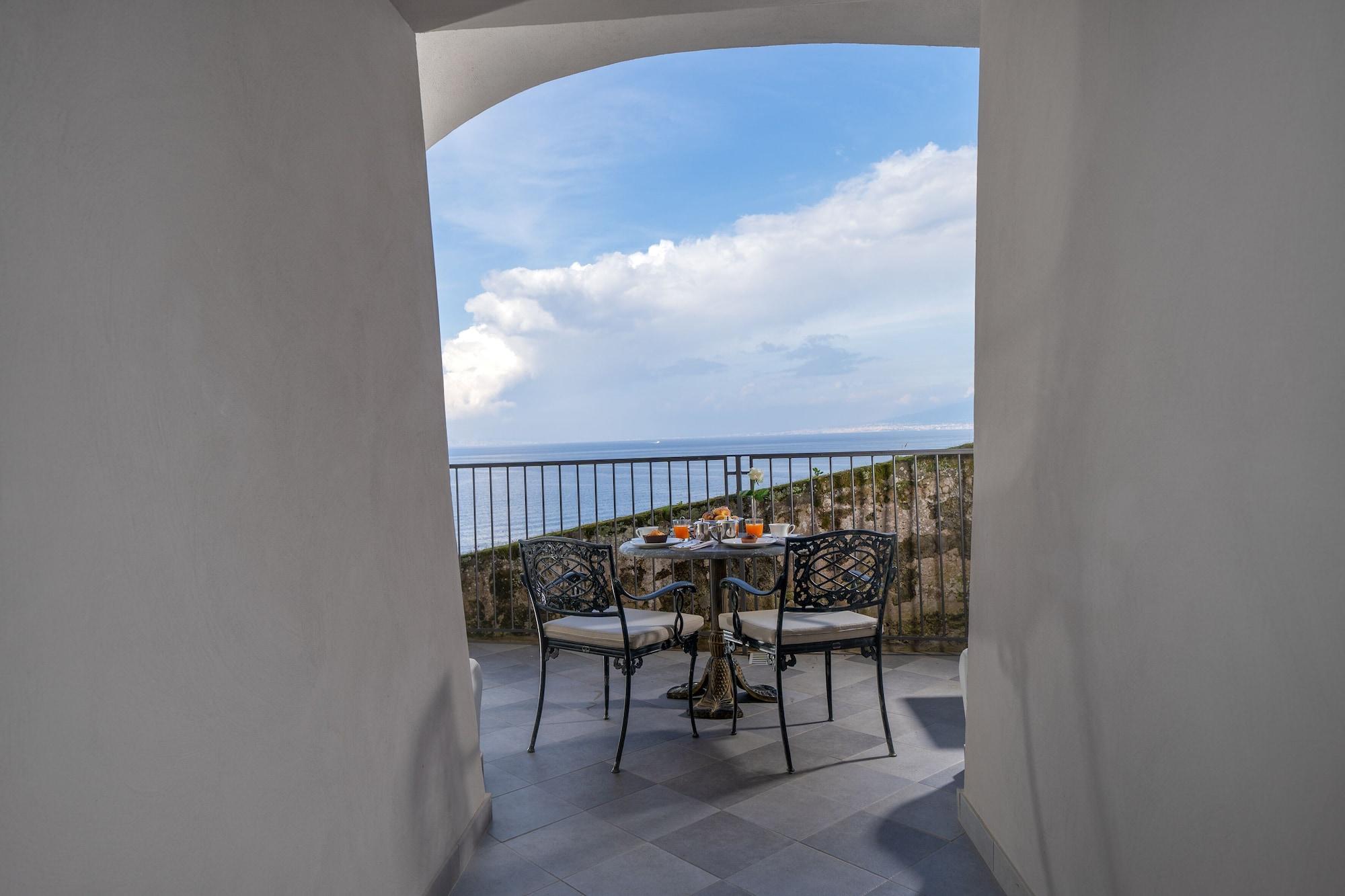 Hotel Bellevue Syrene Sorrento Esterno foto