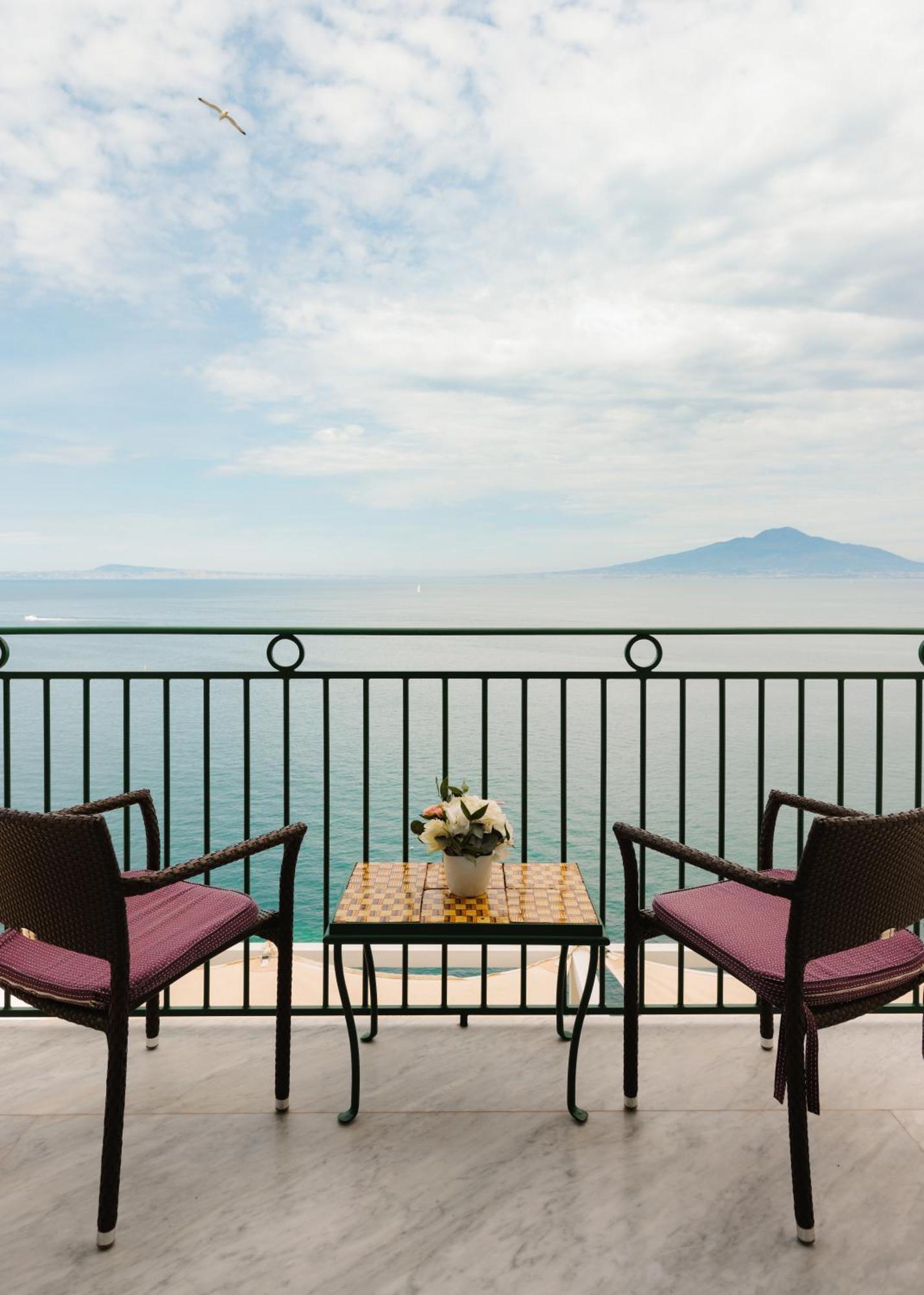 Hotel Bellevue Syrene Sorrento Esterno foto